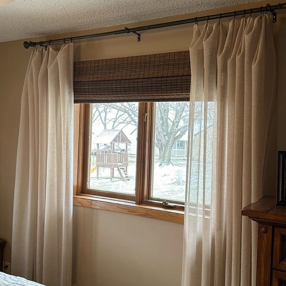 Set of beige sheers